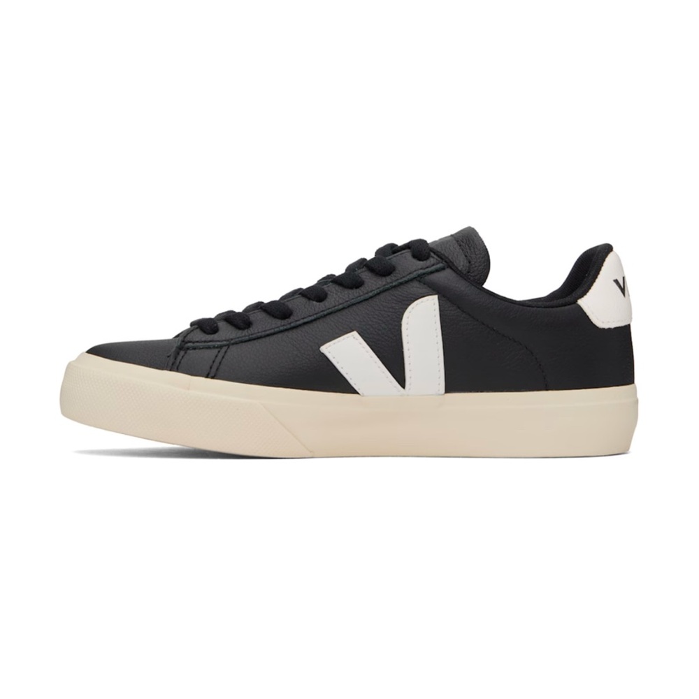 Veja Men's Campo US 9 Black and White Sneakers